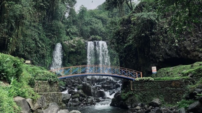 Curug Jenggala Baturaden Banyumas