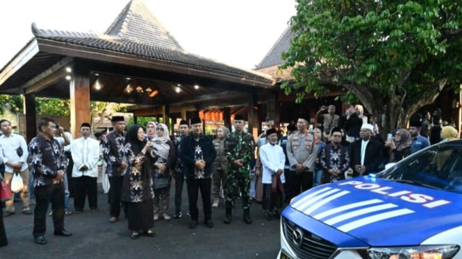 Bupati Amalia Desiana Lepas Kloter 3 Jemaah Calon Haji Banjarnegara