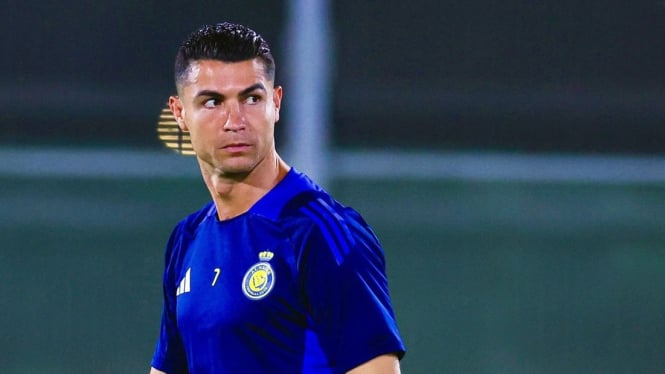 Cristiano Ronaldo dirumorkan beli klub La Liga