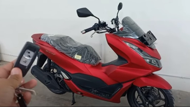 cara menyalakan motor pcx