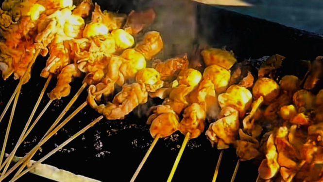 Sate Ayam Pak Bandi Berkoh