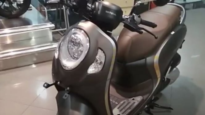 Cara Menghidupkan Motor Scoopy