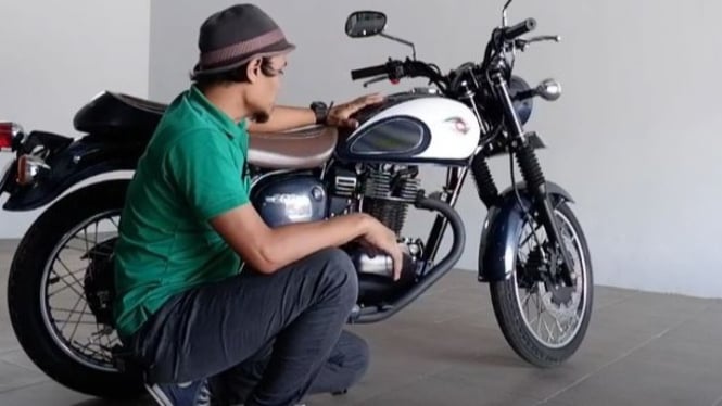Kawasaki W250