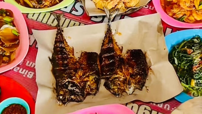 Warung Seafood Bu Itu
