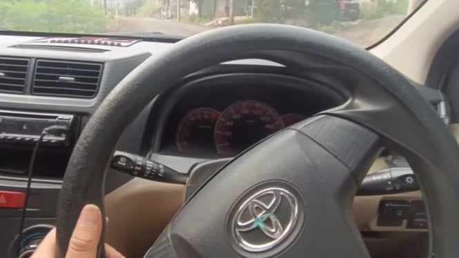 Setir Mobil Miring