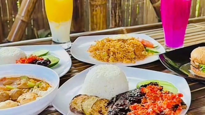 Cafe & Pemancingan Pondok Bambu
