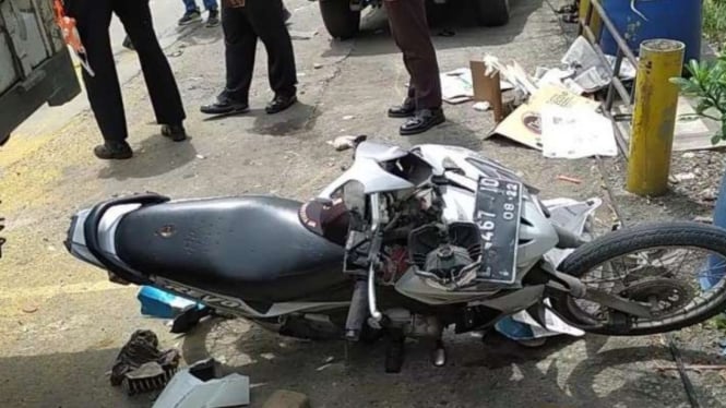 Sepeda motor yang terlibat kecelakaan diduga microsleep
