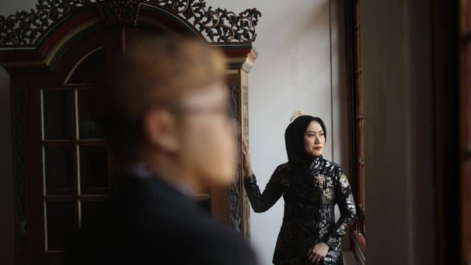 ilustrasi weton berdaya pikat tinggi dan berpesona