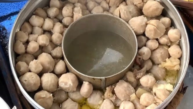 Bakso Ada Rasa Pak Toni di Purwokerto