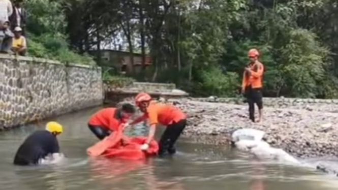 Orang Tenggelam di Temanggung