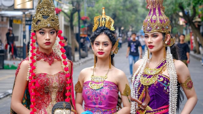 Ilustrasi perempuan di Banyumas