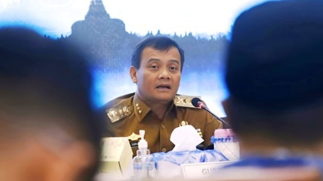 Gubernur Jateng Ahmad Luthfi pimpin rapat pembentukan Satgas PHK