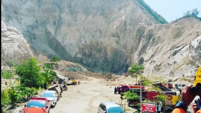 Longsor di Gunung Kuda, Cirebon, membuat izin tambang ditutup