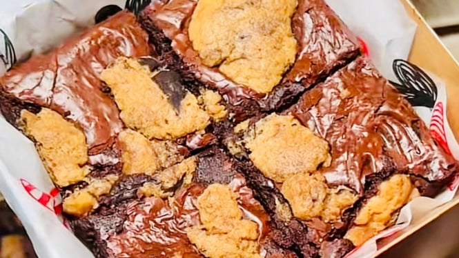 Brownies Premium Chewy Terenak di Cilacap