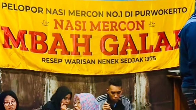 Nasi Mercon Mbah Galak Sensasi Pedas Menggoda