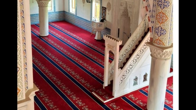 Ilustrasi Sholat Idul Adha di masjid dan rumah sesuai sunnah