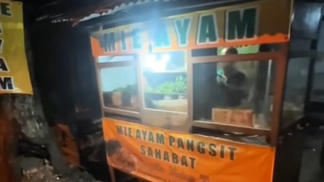 Mie Ayam enak di Wangon, Banyumas.