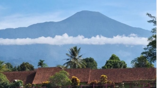 Pesona Gunung Slamet di Banyumas