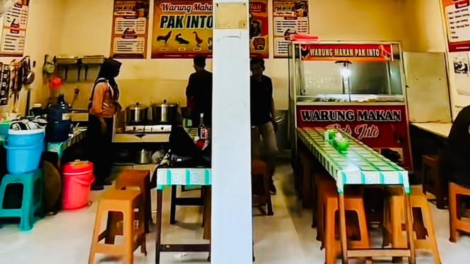 Makan Sepuasnya di Warung Terminal Bulupitu Purwokerto
