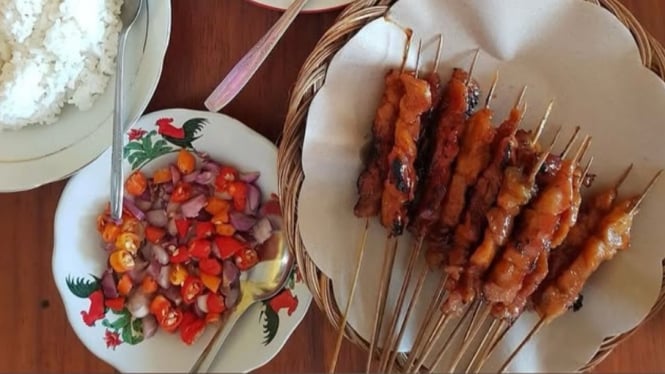 Sate Ambal Pak H. Kasman dari  Kebumen