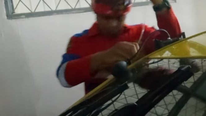 Penanganan dari Damkar Banyumas, Evakuasi Mobil Terkunci