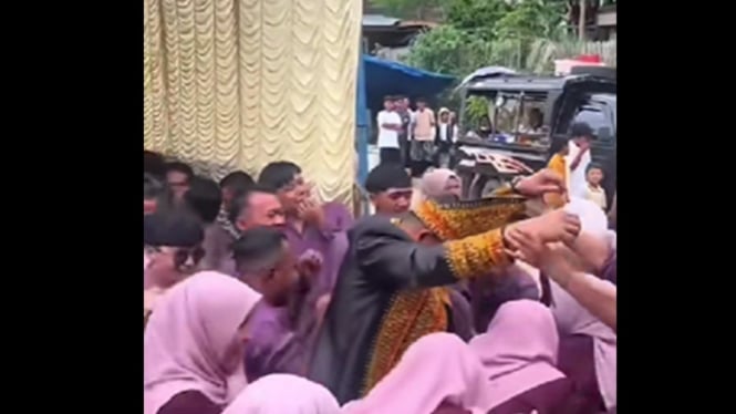 Pernikahan kedua FG yang viral kini berbuntut laporan hukum.