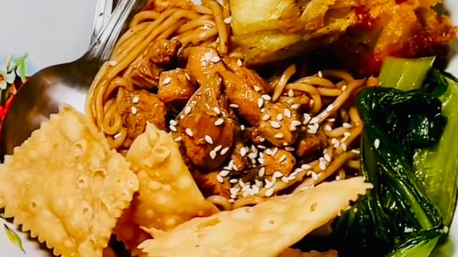 Mie Djaja Cilongok