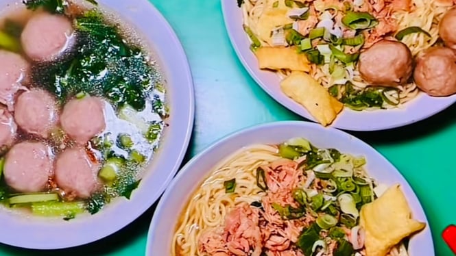 Mie Ayam Bakso Tunggal Rasa Purwokerto