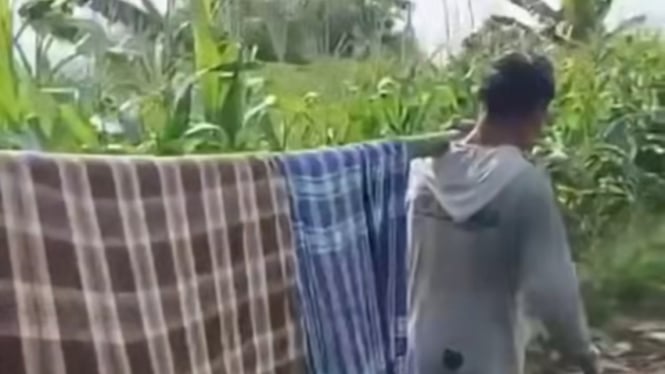 Video viral Warga di Tegal Sakit Harus Ditandu hingga tewas