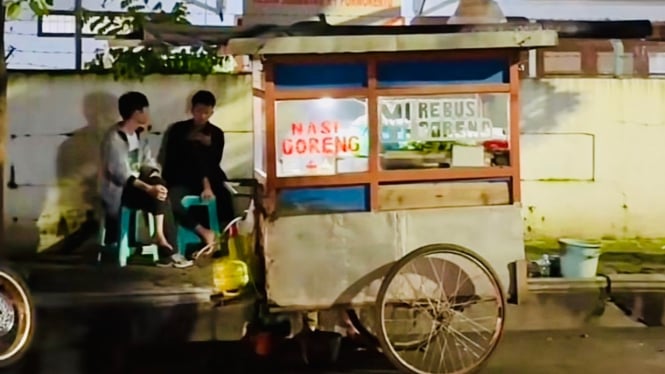 Nasi Goreng Malam Pak Gatot Purwokerto