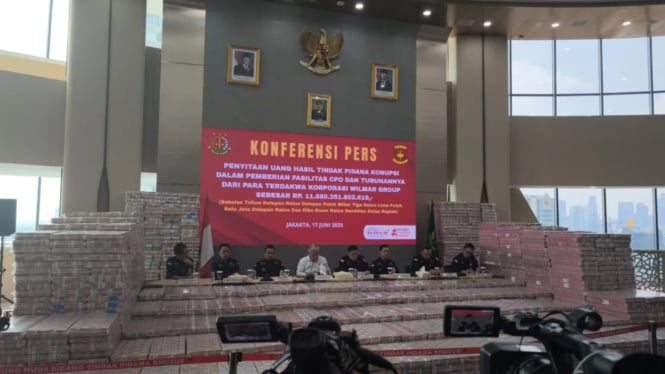 Foto penampakan uang