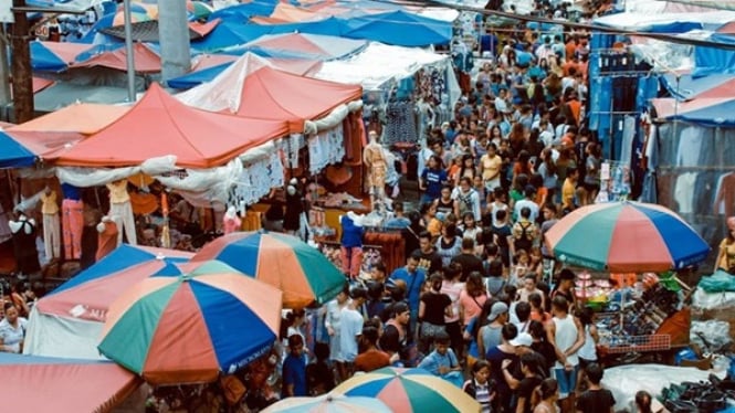 Suasana meriah CFD di Alun-alun Cilacap