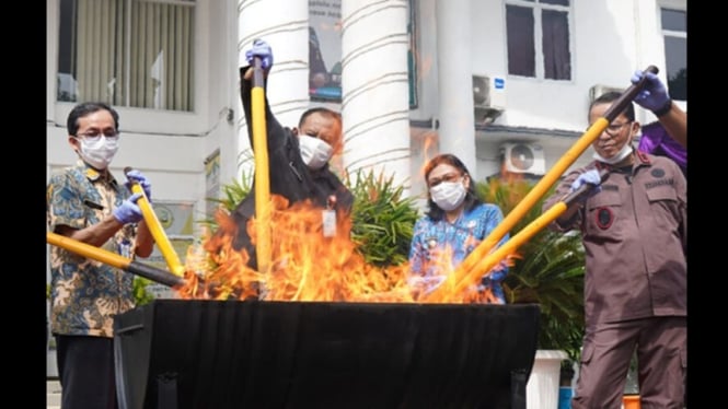 Barang bukti kejahatan dimusnahkan Kejari Purbalingga