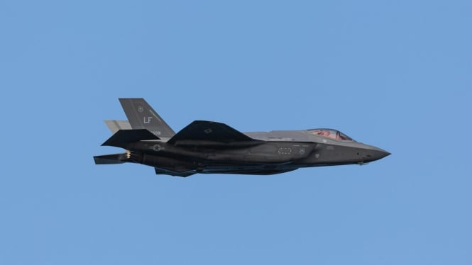 Pesawat Jet generasi kelima