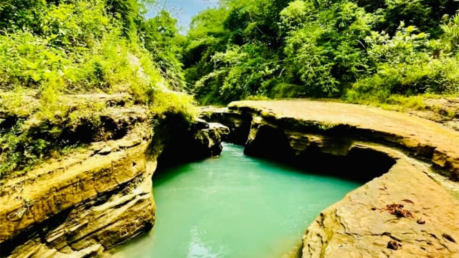 Kedung Wangkal di Sumpiuh Banyumas