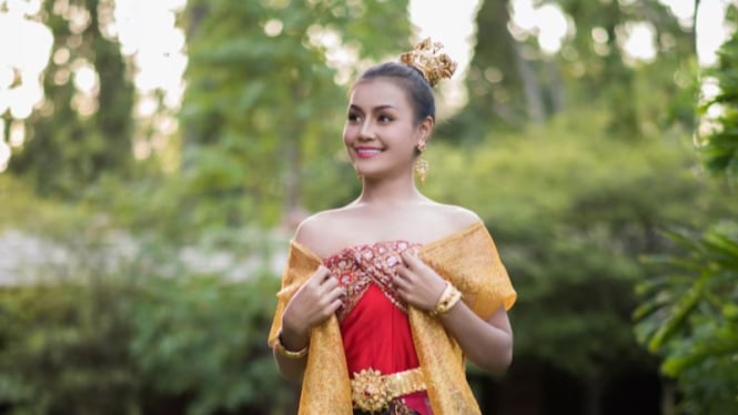 Weton Perempuan Paling Sakti