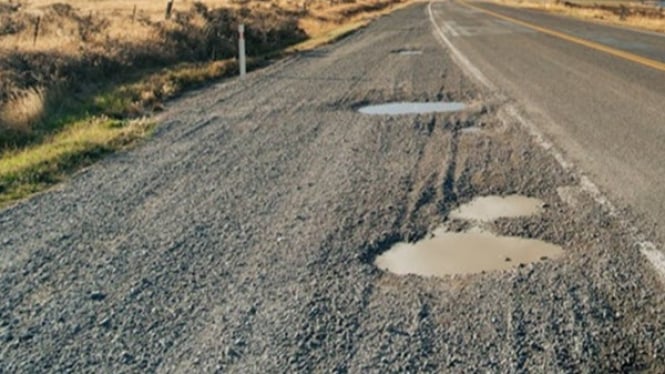 Ilustrasi Akses jalan Tayem Cilacap Kabarnya Rusak