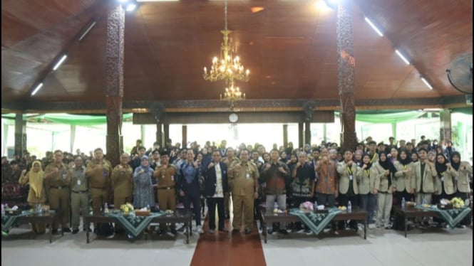 Mahasiswa KKN resmi diterima Bupati Blora di pendopo