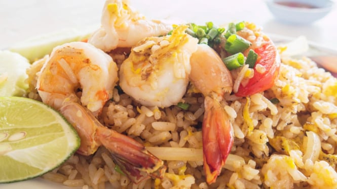 Ilustrasi nasi goreng seafood