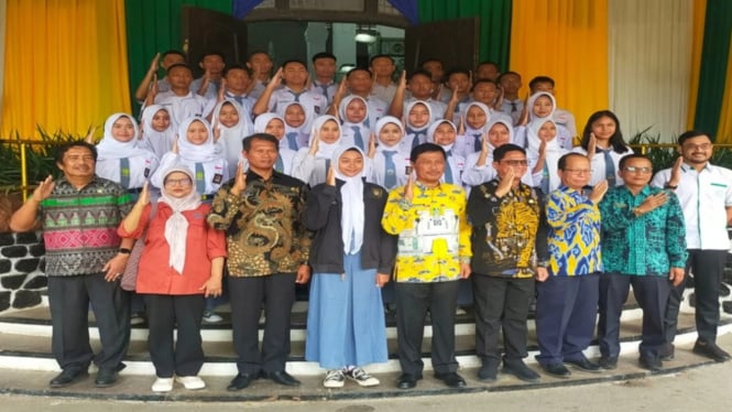 Pelepasan calon Paskibraka Nasional asal Kota Cirebon