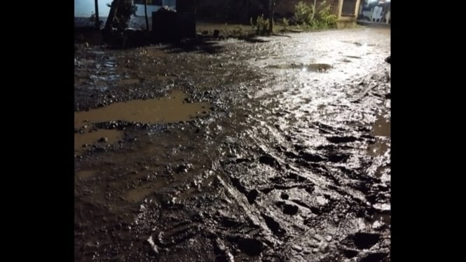 Jalan rusak di Karangtalun Kidul tak kunjung diperbaiki