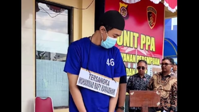 Tersangka peragakan pembunuhan di kamar kos Sabdodadi