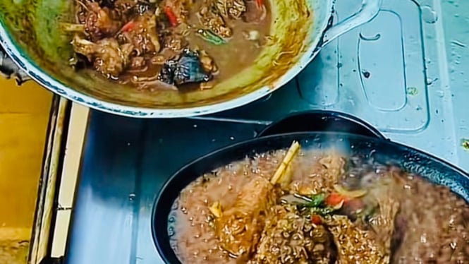 Rica Enthog Budhe Purbalingga