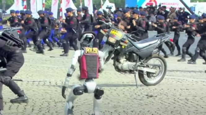 Robot polisi Polri siap patroli dan bantu tugas-tugas berisiko