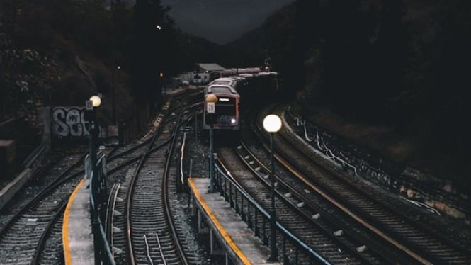 Ilustrasi Insiden KA Ambarawa Ekspres tertemper