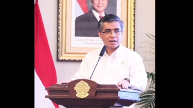Menaker Ungkap Warga Tak Perlu Cari Loker ke Luar Negeri