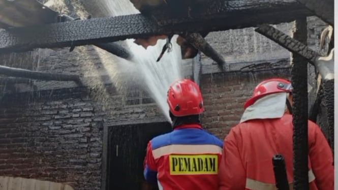 Kebakaran Dapur Rumah Warga di Purwokerto