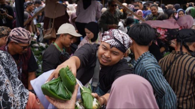Rekor MURI makan nasi 3G pecah di Festival Gunung Slamet