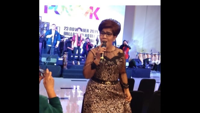 Rita Butar Butar Salah Lirik tampil di Piala Presiden 2025