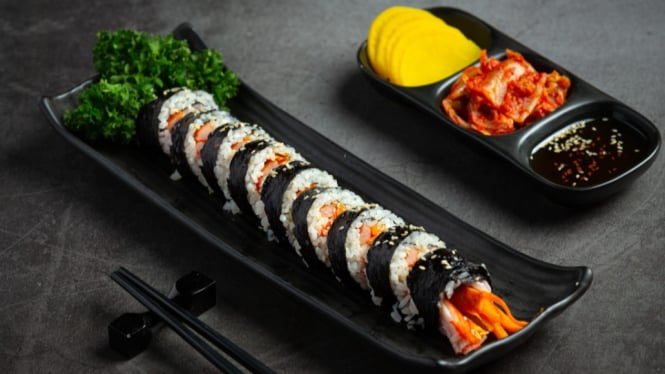 Ilustrasi Kimbap (Korean Food)